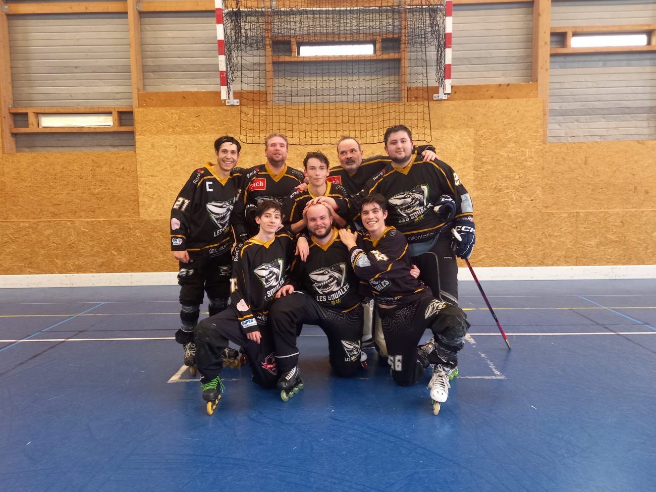Joueurs des Squales sur le terrain